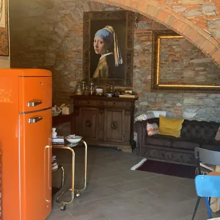 Nocleg ze śniadaniem La Casa Stregatta 3*